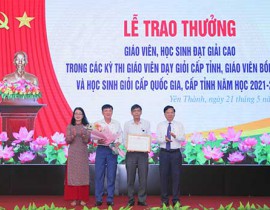 Lễ trao thưởng